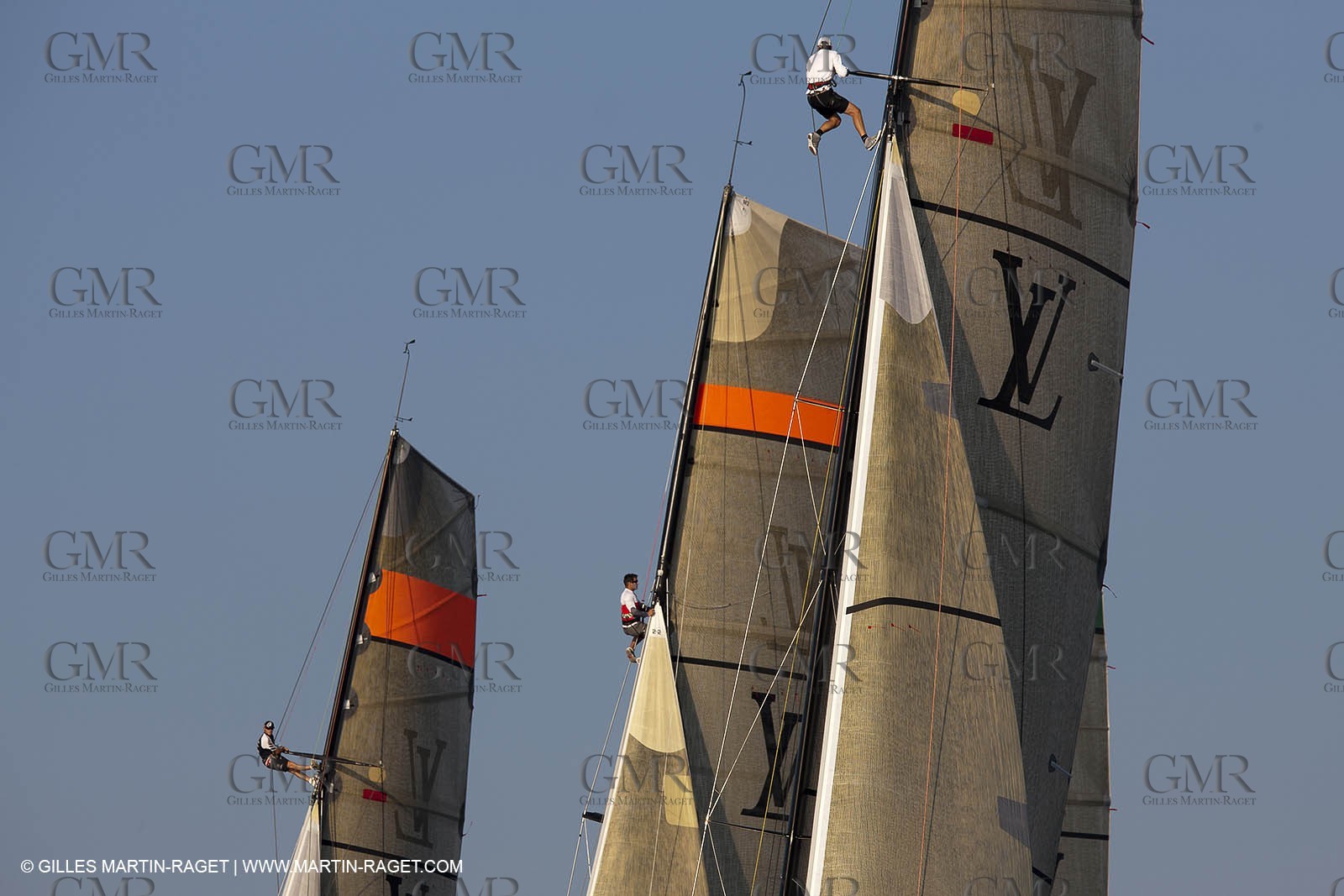 25 11 2010 - Dubai (UAE) - Dubai Louis Vuitton Trophy -  BMW ORACLE Racing - Fleet races