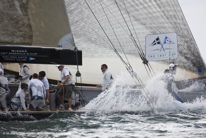 02 08 2010 - Cowes (UK, IOW) 1851 Cup -  BMW ORACLE Racing - Training Day.
