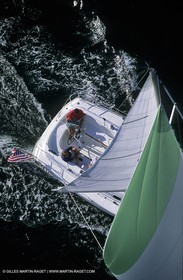 Crusing monohull sailing