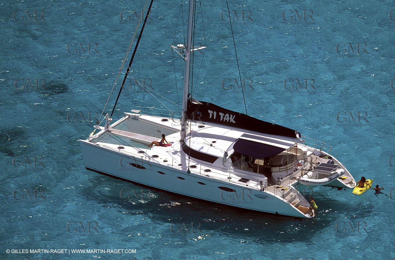 Cruising multihull mooring