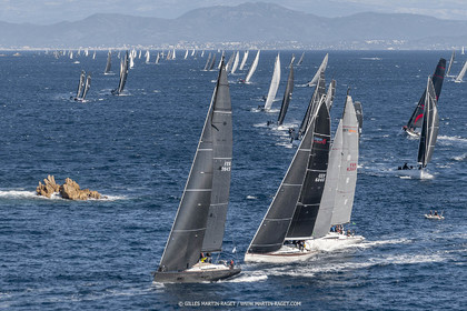 28 09 2022? Saint-Tropez,(FRA,83), Les Voiles de Saint-Tropez 2022 Régate N° 2 poup les modernes, navigation libre pour les grandes goélettes