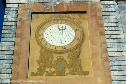 France - Southern Alps - Solar clocks