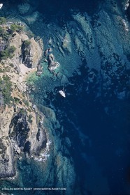 sailing, cruising, monohull at the mooring