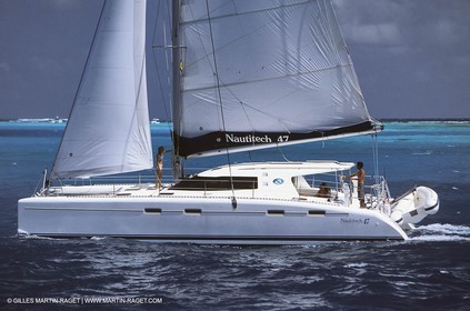 Multicoque sous voile