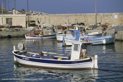 France, Provence, Pêche , Barques, pointus, pêche locale
