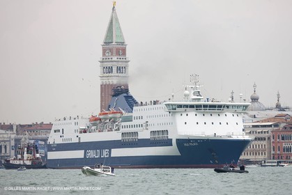 15 05 2009 - Venezia (ITA) -  BMW ORACLE Racing - Ishares Cup - Day 1