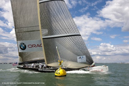 02 08 2010 - Cowes (UK, IOW) 1851 Cup -  BMW ORACLE Racing - Training Day.