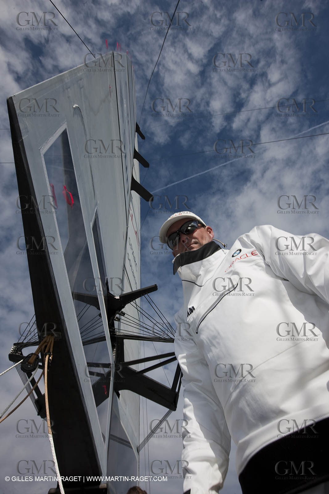 06 02 2010 - Valencia (ESP) - 33rd America's Cup - BMW ORACLE Racing - Day off 1 - Getting the yacht ready