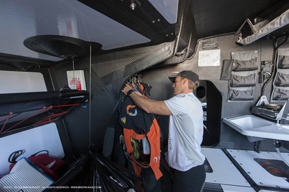 Volvo Ocean Race 2014-2015 - Team Alvimedica trainings - Boat preparation - Lisbon (POR) - 25 04 2014