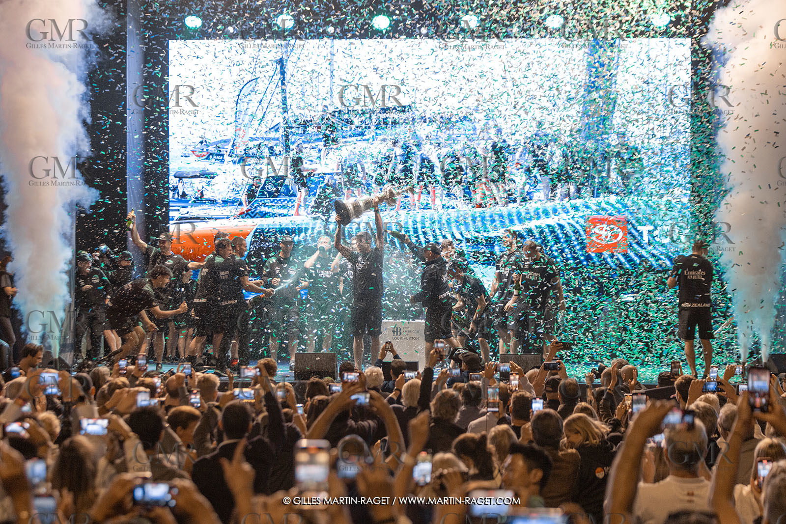 19 10 2024, Barcelona (ESP), Louis Vuitton 37th America's Cup, Final Match, Race Day 6 , Prizegiving