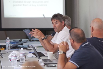 12 08 2009 - San Diego (USA,CA) - 33rd America's Cup - BMW ORACLE Racing - 90 ft Trimaran testings - Strategy meeting