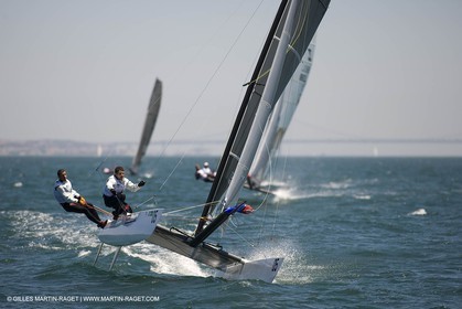 07-04-07 - ISAF SAILING WORLD CHAMPIONSHIPS - CASCAIS 2007 - DAY 1 - Tornado Class - FRANCE - Revil-Espagnon