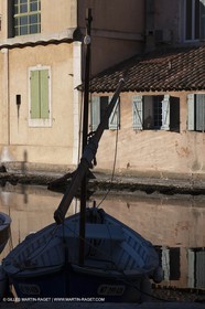 14 03 2012 - Martigues (FRA,13) - neighborhood Le Miroir (the mirror)