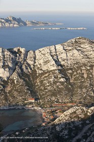 04 04 2009 - Marseille (FRA, 13) - Les Calanques - Marseille as seen from the top of the Baou Rond