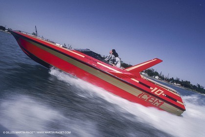 Powerboating, cruising, croisière moteur