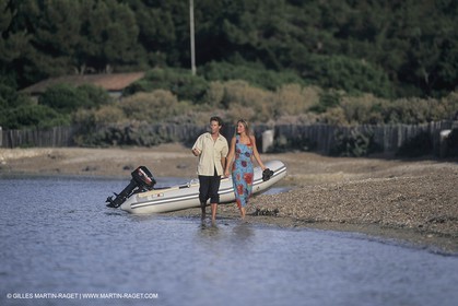 Bateaux à moteur, powerboating, Semi-rigides, ribs
