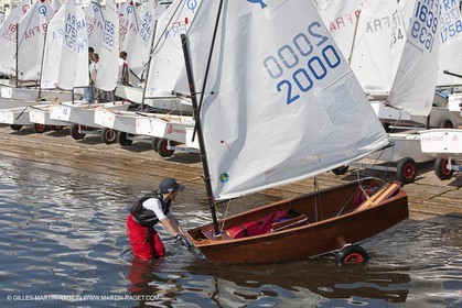 24 05 2010 - Hyères (FRA,83) - wooden optimist