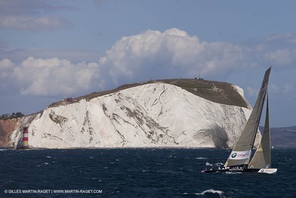 05 08 2010 - Cowes (UK, IOW) - The 1851 Cup -  BMW ORACLE Racing -  - Round The Island Race - Rounding the Needles.