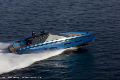 14 10 2008 - Cannes (FRA, 06) - SUper yachts - motoryachts - Wally yachts - Wallypower 64