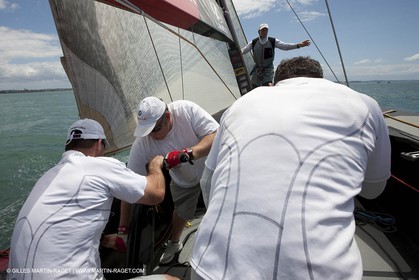 29 01 2009 - Auckland (NZL) - Louis Vuitton Pacific Series - BMW ORACLE Racing - Training