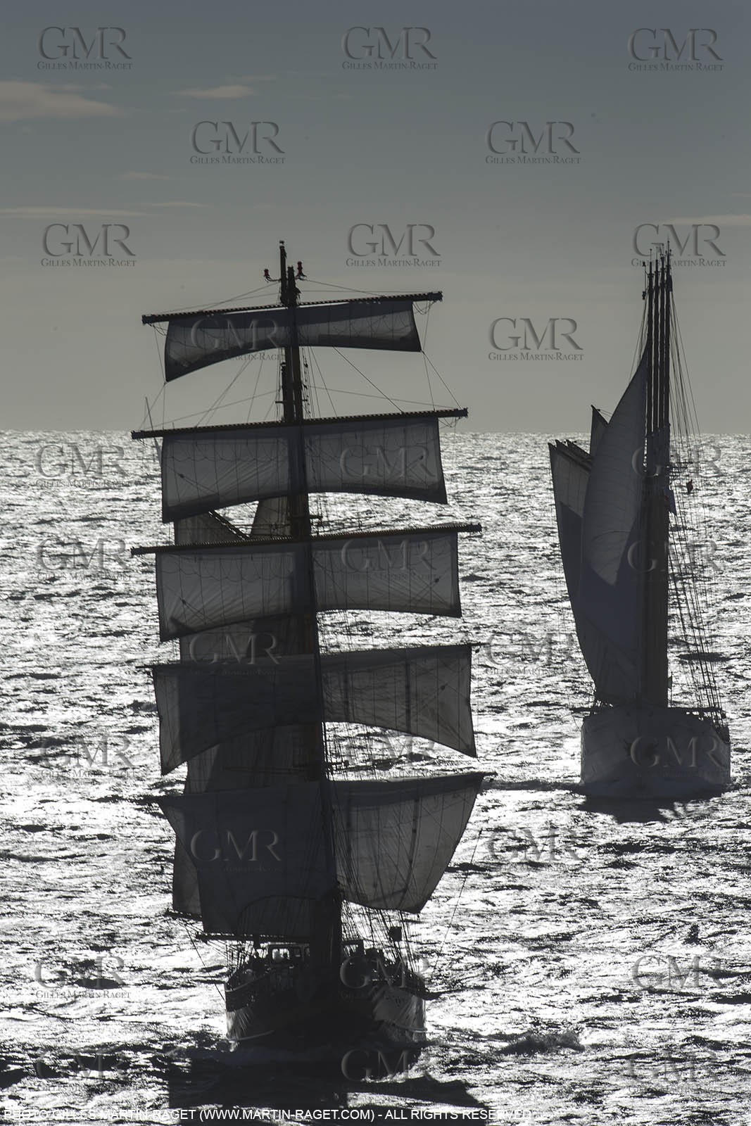 30 09 2013 - Toulon (FRA,83) - Toulon Voiles de Légende - Start towards La Spezia