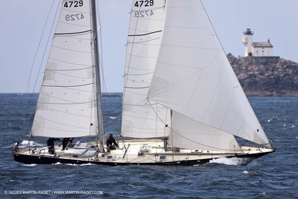 19 05 2010 - Raz de Sein (FRA,29) -  Pen Duick III