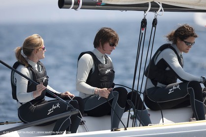 20 04 2010 - Hyères (FRA,83) - SOF 2010 - Zhik Team - women Match Racing - Leroy Pruvot  Bertrand