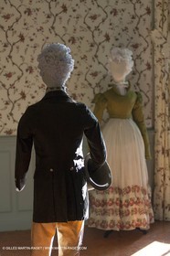 31 10 2013 - Ansouis (FRA,84) - Ansouis castle - Costumes of the exhibit Men costumes