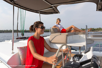 12 09 2016, Cannes (FRA,06), Chantier Fountaine-Pajot, Helia 44