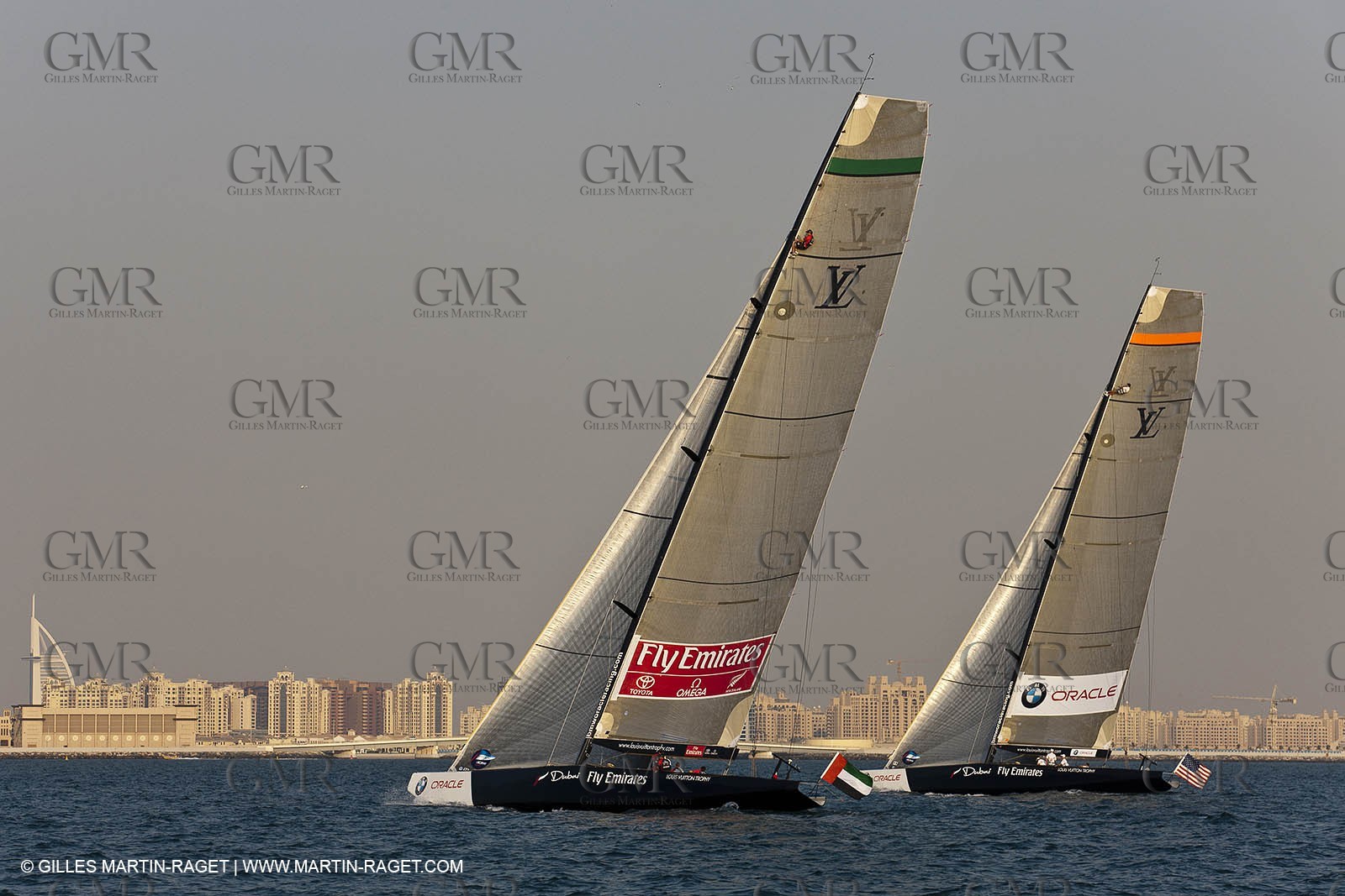 22 11 2010 - Dubai (UAE) - Dubai Louis Vuitton Trophy -  Round 2 - BMW ORACLE Racing Vs Emirates Team New Zealand