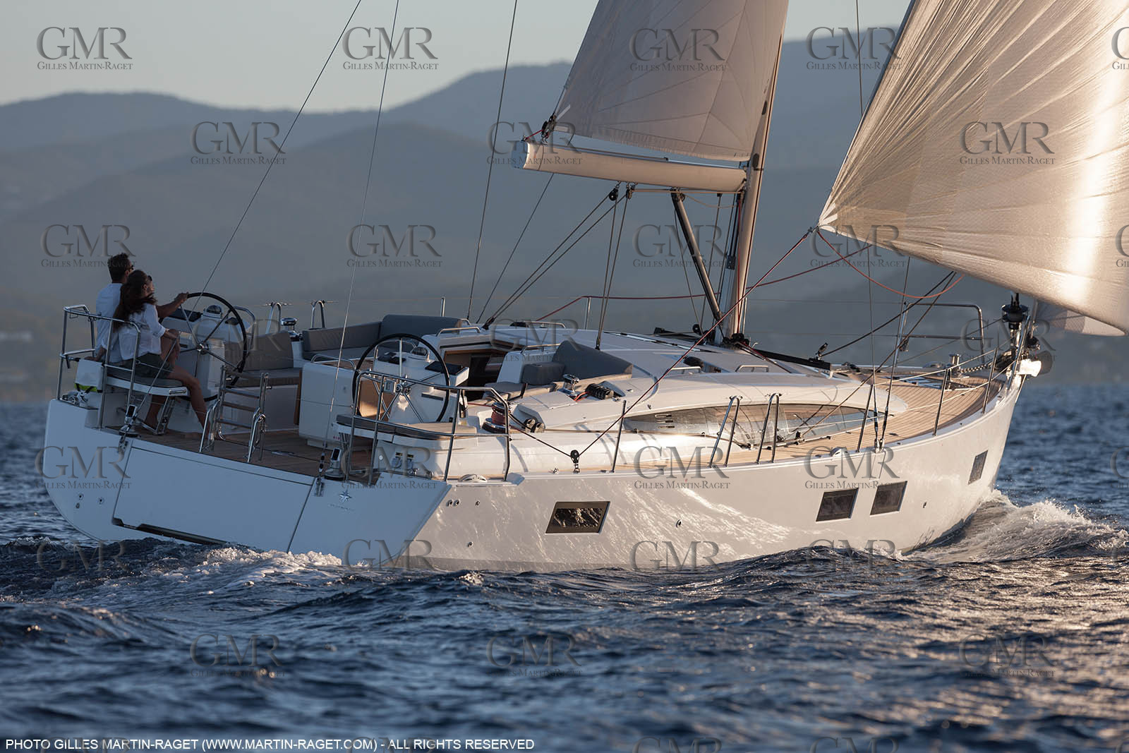 28 08 2016, Hyères (FRA,83), Chantier Jeanneau, Jeanneau Yacht 51