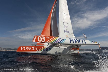 27 09 2012 - Marseille (FRA,13) - Alpari World Match Race Tour - Match Race France 2012 - Day 3 - Quarter finals - Matc Racing specialists sail on Foncia