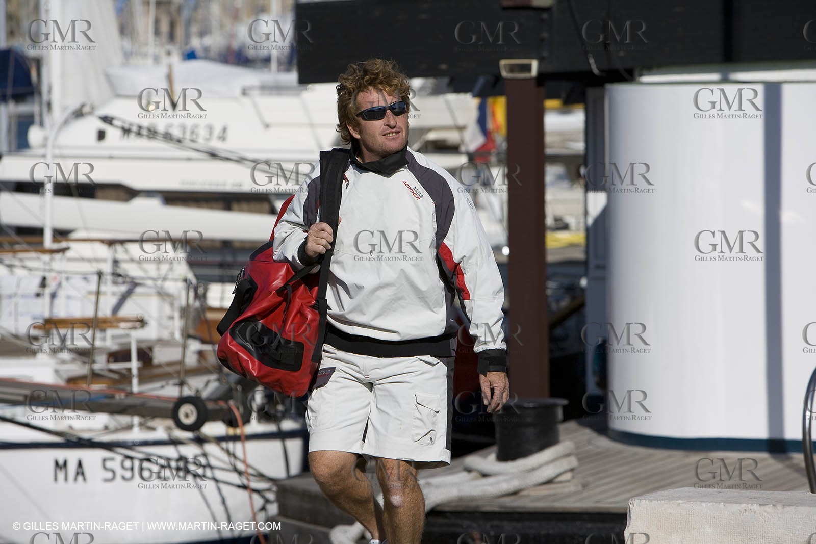 28 09 2007 - Marseille (FRA, 13) - Aigle Marine weather clothing showed in action by salors Marc Emig et Luce Molinier