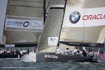 02 08 2010 - Cowes (UK, IOW) - The 1851 Cup -  BMW ORACLE Racing - Training Day.