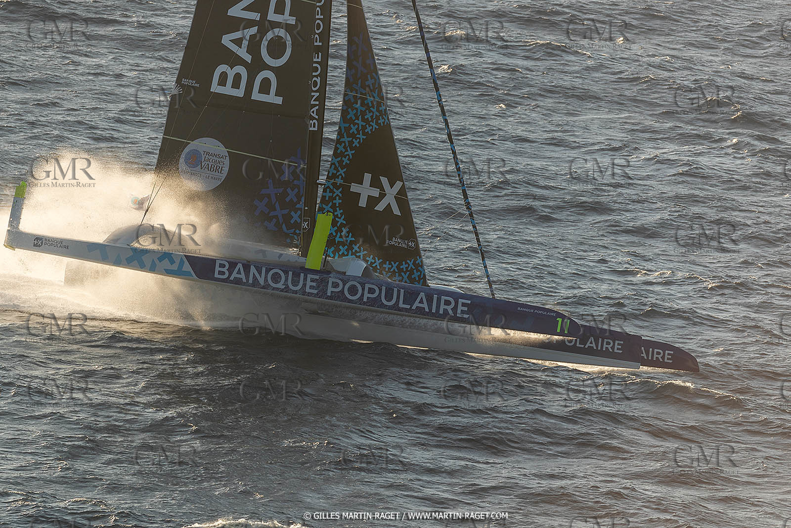 Banque Populaire devant Marseille