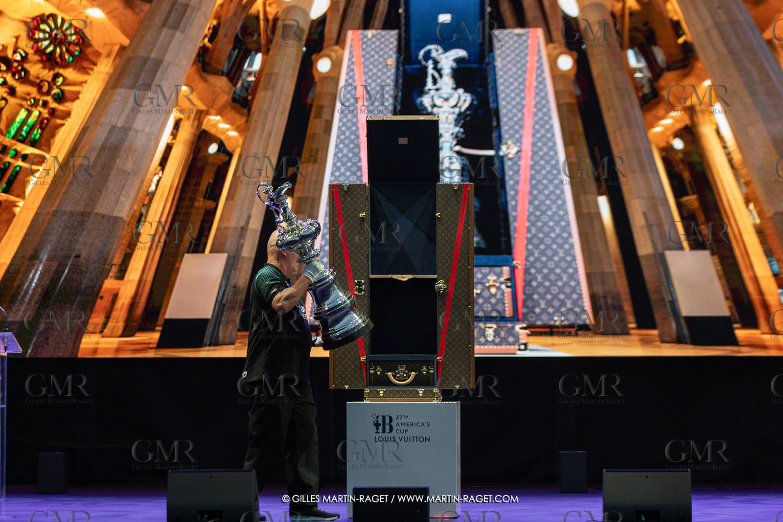 19 10 2024, Barcelona (ESP), Louis Vuitton 37th America's Cup, Final Match, Race Day 6 , Prizegiving