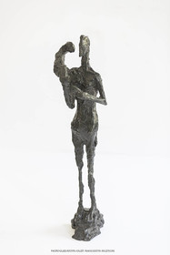 03 08 2020, St Rémy de Provence, (FRA,13), Oeuvre de Germaine Richier, L'Epi 1955, Bronze patiné foncé, Fondeur L.Thinot, Paris, exemplaire d'exposition, 44 x 12,5 x 9 cm, Collection particulière