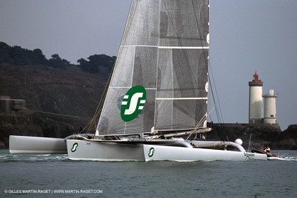Geronimo - Jules Verne Trophy 2001 start - Brest