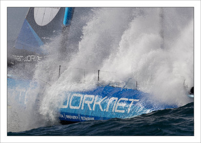 Produit : Tirage photo réalisé par nos soins sur imprimante jet d'encre professionnelle Epson à partir de 8 encres ultrachrome inaltérables (label Digigraphie).Formats au choix :. 30x40 cm. 50x70 cm. 80x120 cm.Choix des papiers :. Papier standard brillant 250 gr., filet noir, marge blanche, tirage non signé. Papier haut de gamme satiné 290 gr. filet noir, marge blanche, tirage vérifié et signé par l'auteur.. Autres supports (canvas, acrylique, dibond) sur demandeConditionnement : tube cylindrique renforcé.Options pour l'expédition :. colissimo + dépôt boîte aux lettres (France uniquement). Colissimo avec signature à réception. Transporteur express (2 jours ouvrés) avec signature à réceptionCliquez sur caddie pour sélectionner votre formule et démarrer la procédure de commande en ligne