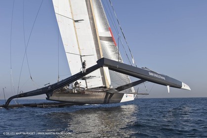 18 11 2009 - San Diego (USA, CA) - 33rd America's Cup - BMW ORACLE Racing - Wing trials, Day 5