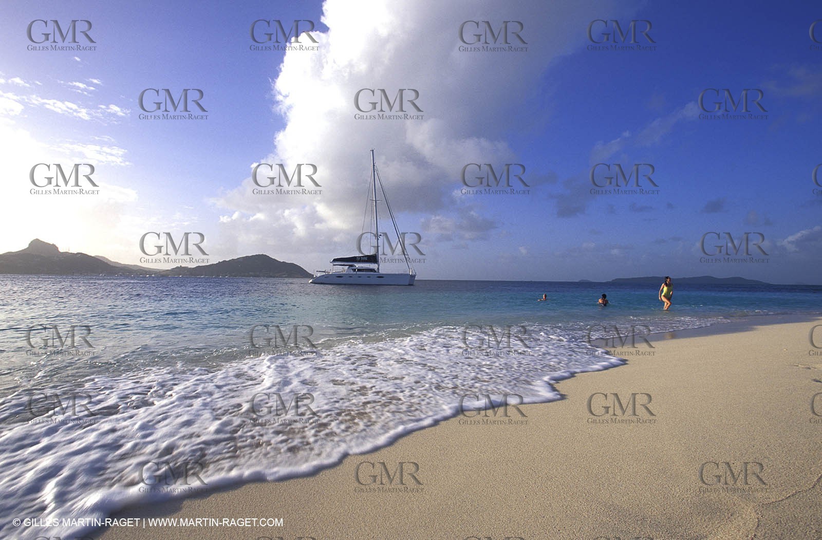 Cruising multihull mooring