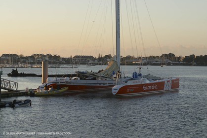 Kingfisher II - départ Trophée Jules Verne 2002 - Brest