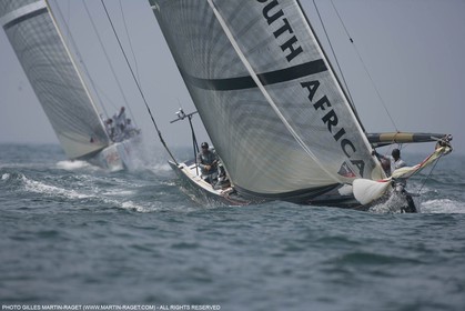 22 04 2007-Valencia (Spain)- 32nd America's Cup - Louis Vuitton Cup - RR1 - Day 7 - BMW ORACLE Racing