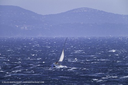 Sailing, Cruising, monohulls under sails