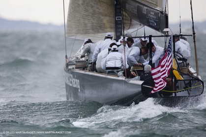 03 08 2010 - Cowes (UK, IOW) - The 1851 Cup -  BMW ORACLE Racing - Day 1.