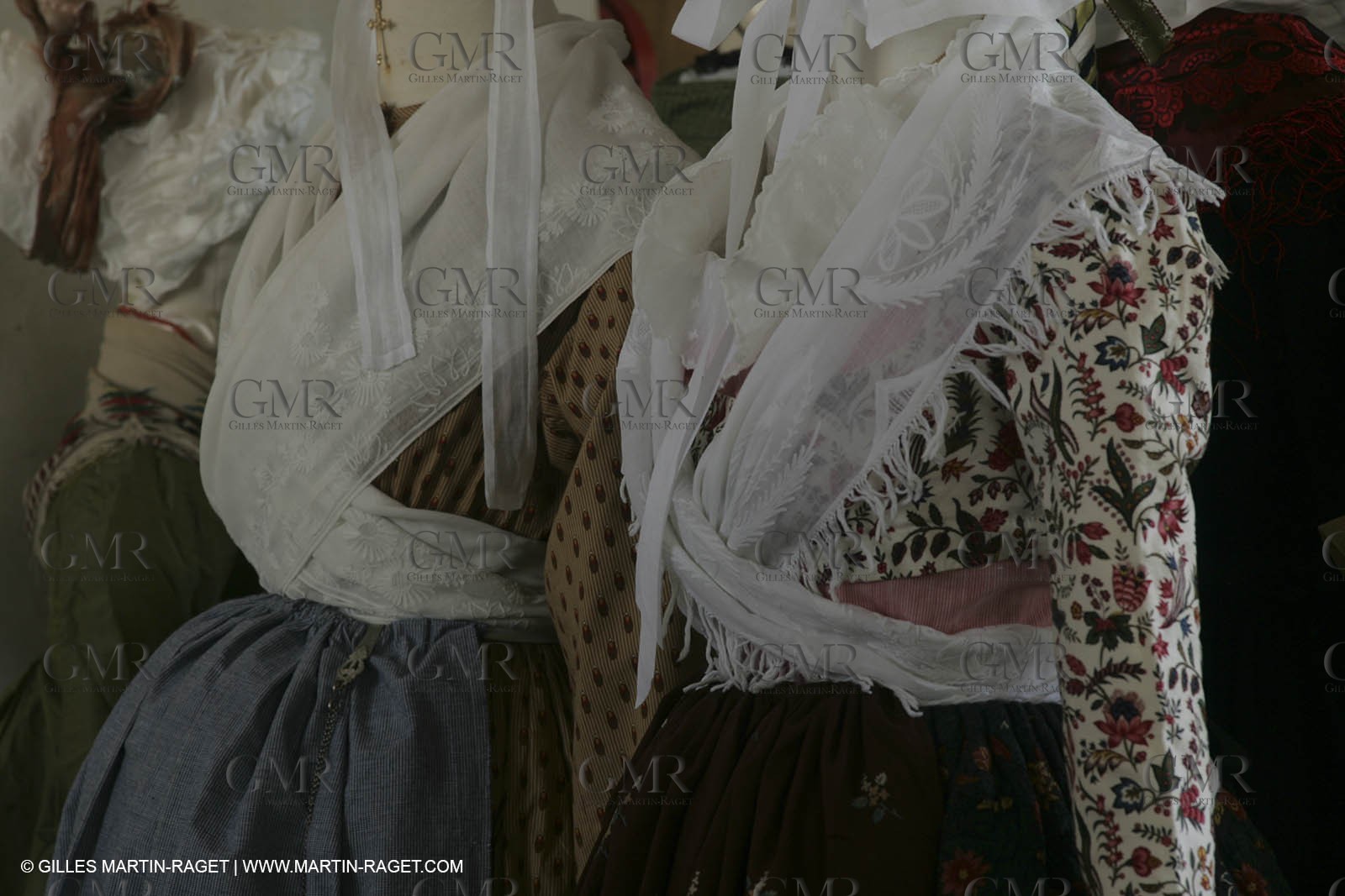May 2004 - La Tour d'Aigues (FRA, 84) - Old costumes for women of the South exhibition