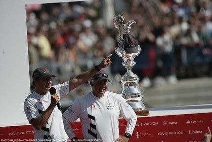 03 07 2007-Valencia (Spain)- 32nd America's Cup - Final Match - Day 8 - Alinghi vs Emirates Team New Zealand