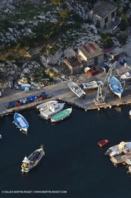 Décember 2009 - Marseille (FRA) - Les Calanques - Morgiou as seen from Sugiton Belvedere