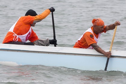 10 08 2013 - San Francisco (USA,CA) - 34th America's Cup - AC Open - Outrigger Canoe Races et Hula Danceperformance at Marina Green Village