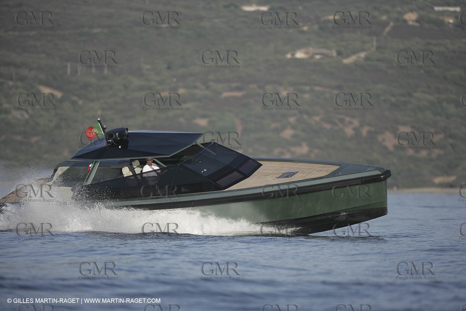 16 07 2007 - Portisco (Italie, Sardaigne) - Wally Power 47, 2007 version